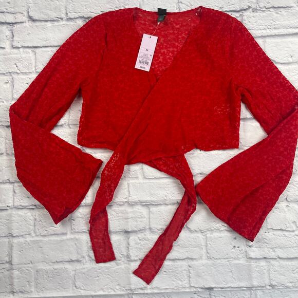 J0522 Wild Fable Red Floral Velvet Front Tie Crop Top Size XS - Picture 1 of 6